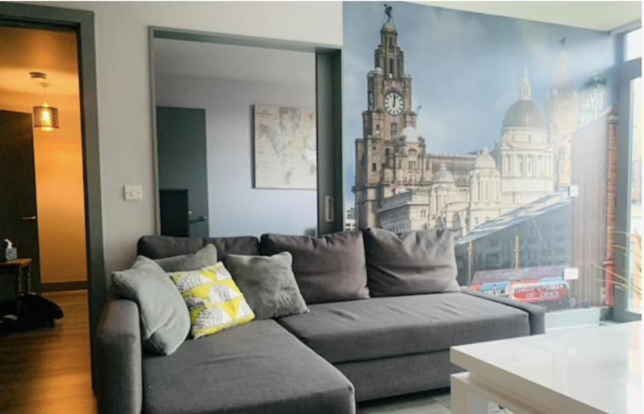 2 Bedroom Free Parking By Concert Square Sleeps 8 Liverpool Dış mekan fotoğraf