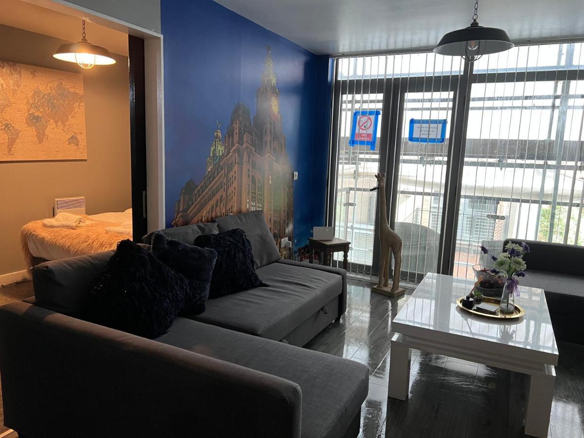 2 Bedroom Free Parking By Concert Square Sleeps 8 Liverpool Dış mekan fotoğraf