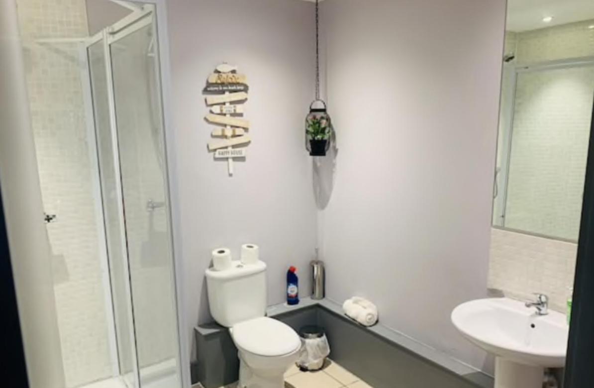 2 Bedroom Free Parking By Concert Square Sleeps 8 Liverpool Dış mekan fotoğraf