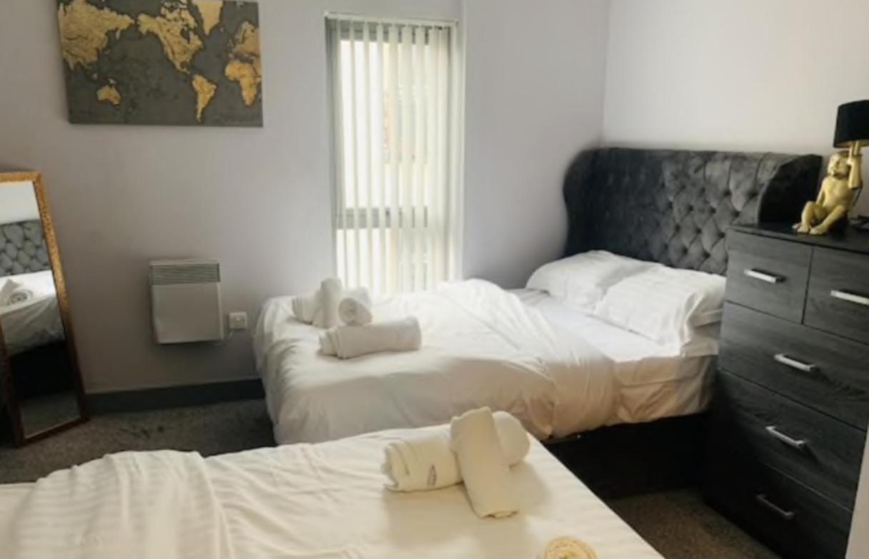 2 Bedroom Free Parking By Concert Square Sleeps 8 Liverpool Dış mekan fotoğraf